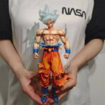 Figura Goku Ultra Istinto Bandai