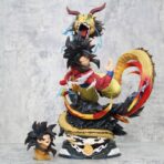 Goku SSJ4 Figura